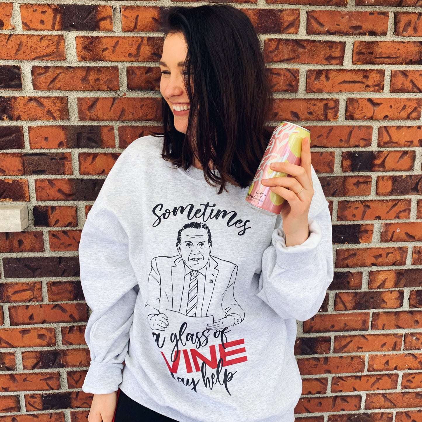 Sometimes a glass of wine may help (crewneck) - Tamelo boutique